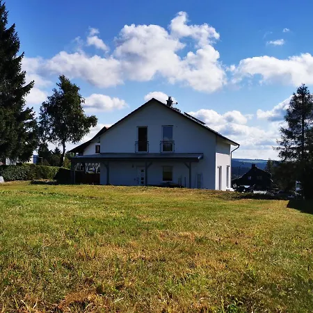 Victoria * Frauenwald